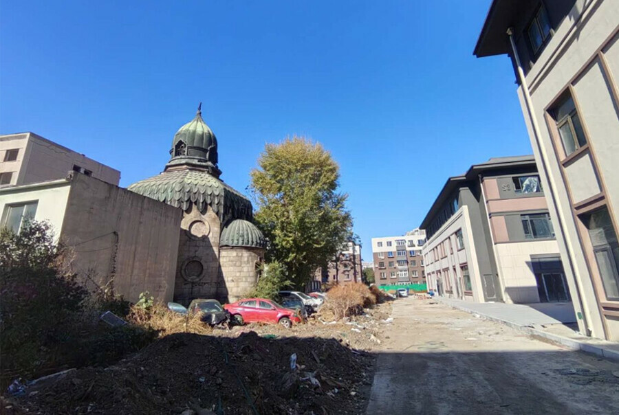 Россияне в Шэньяне пытаются обратить внимание властей на разрушающийся храм Христа Спасителя