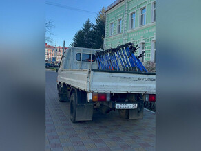 С улиц Благовещенска начали вывозить электросамокаты видео 