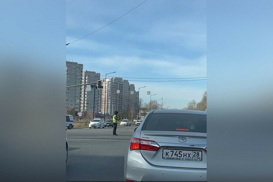 В микрорайоне Благовещенска водителям придется хорошо вспомнить ПДД видео