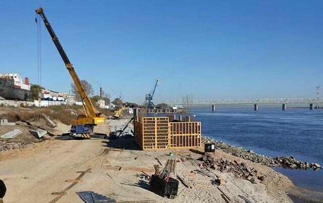 Реконструкция набережной Амура перетекла на берег Зеи Зима работу не остановит