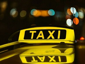В аэропорт за 1 100 в Благовещенске цены на такси выросли в несколько раз 