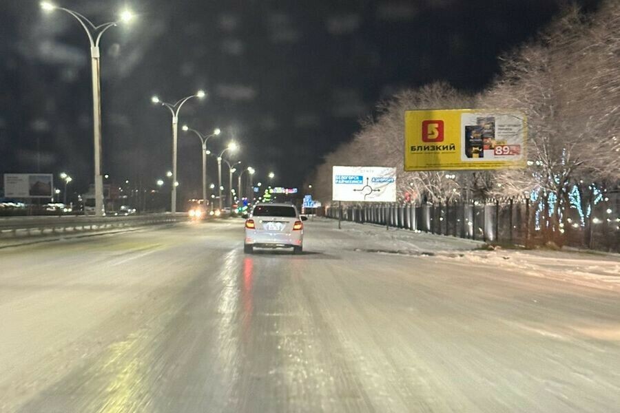 В мэрии назвали улицы с которых активно убирали снег минувшей ночью видео 