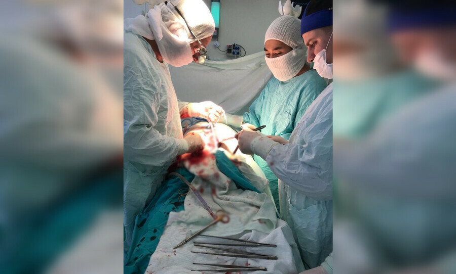 В Амурской областной больнице врачи спасли мужчину с тяжелейшей патологией впервые применив донорский трансплантат