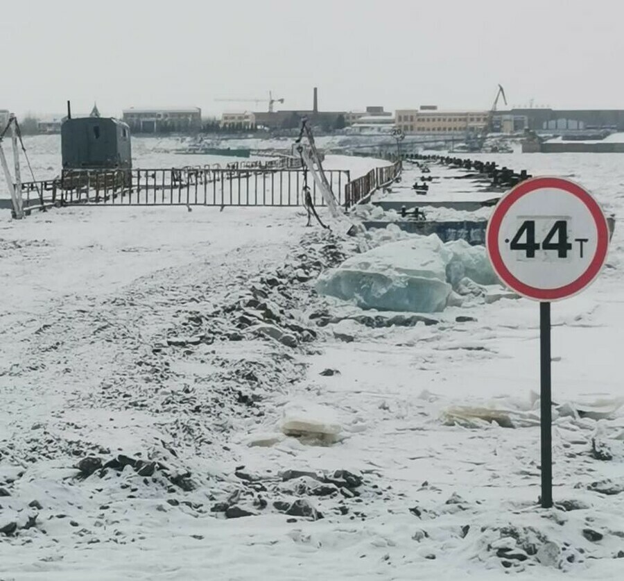 Принято решение о строительстве понтонного моста через Амур ниже по течению