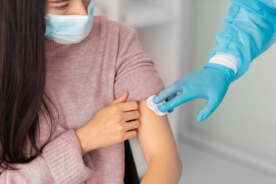 Прививочную кампанию от гриппа завершают в Амурской области