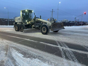 Более 140 единиц спецтехники чистят от снега дороги Амурской области