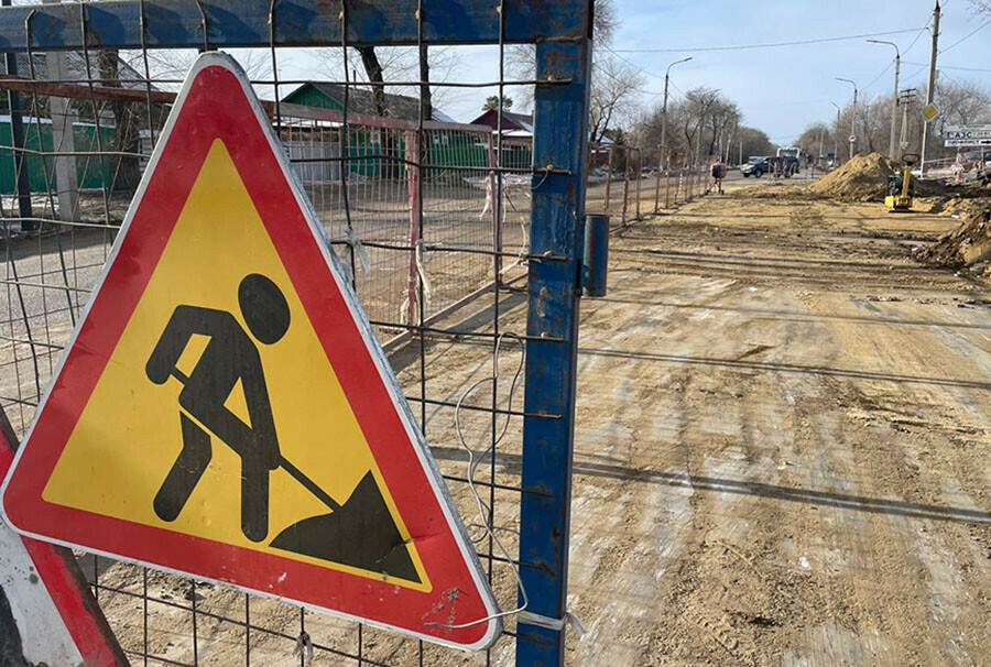 Работы по замене водовода в районе Ленина  Нагорной в Благовещенске завершены