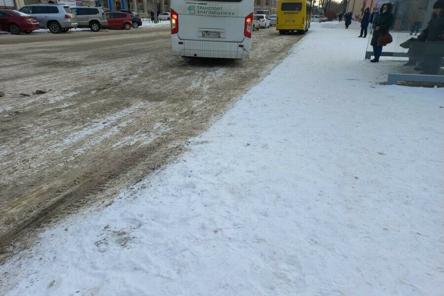 Перечислены улицы Благовещенска где не следует оставлять авто изза уборки снега 
