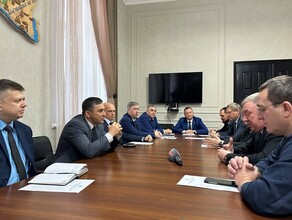 На встрече с мэром Благовещенска депутат Госдумы Андрей Гурулев поделился мыслями по поводу срока окончания СВО