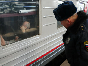 Трое вахтовиков плохо себя вели в поезде ТындаКомсомольск чем вызвали гнев полиции