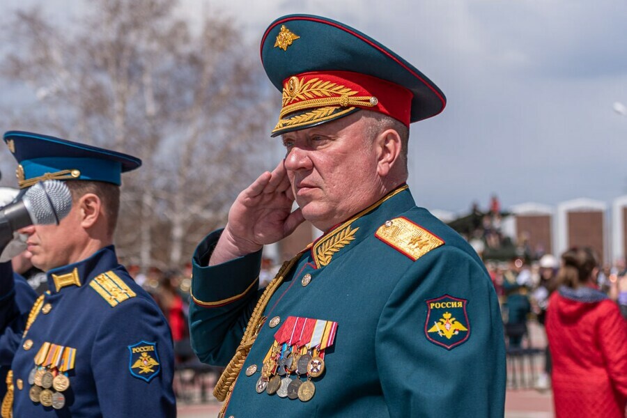 После поездки в Благовещенск депутат Госдумы Андрей Гурулев заявил что срок службы по призыву надо увеличить