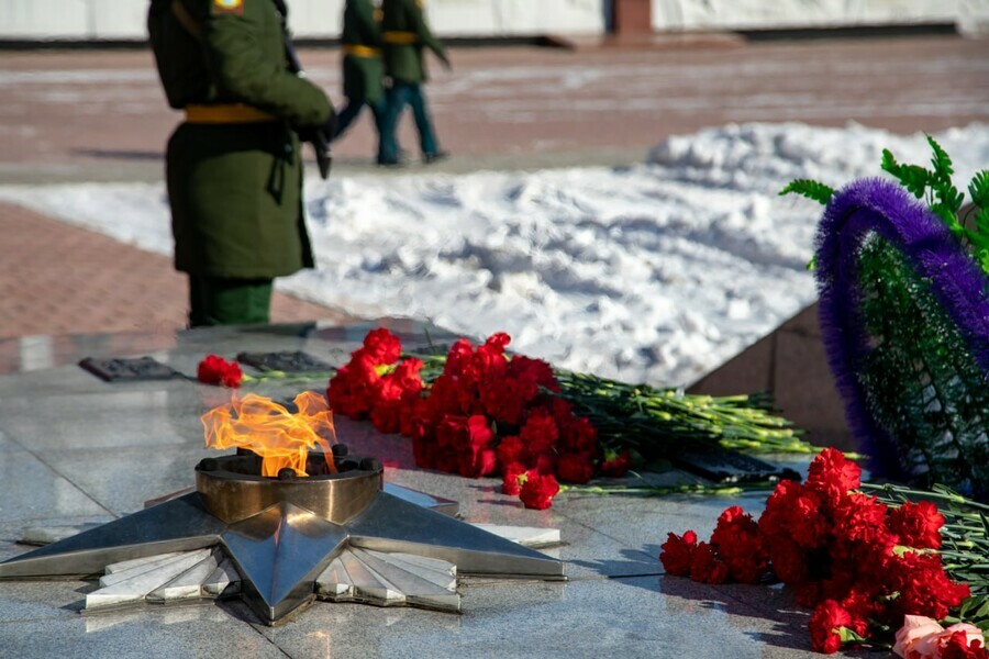 На площади Победы в Благовещенске почтут память неизвестного солдата