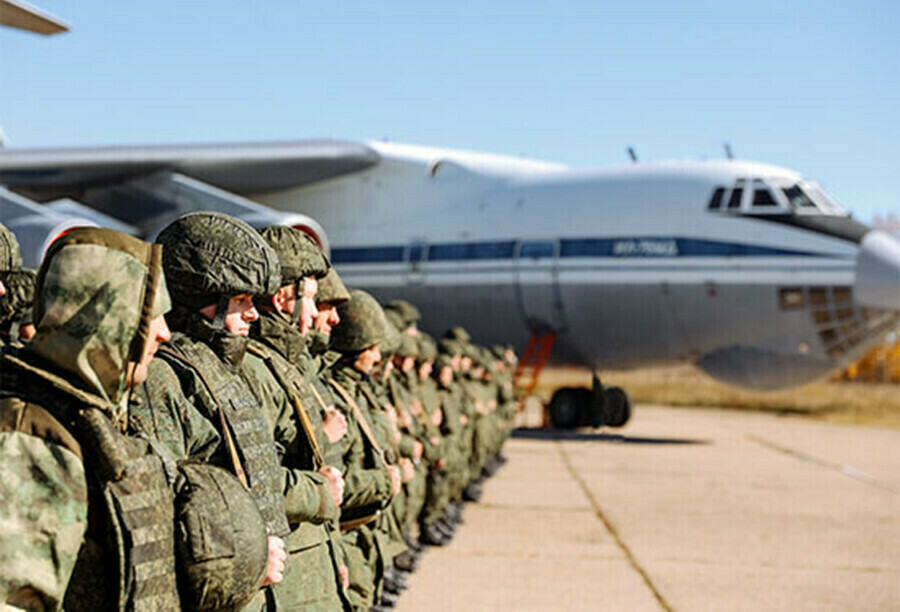 Штатная численность российской армии увеличена на 170 тысяч человек