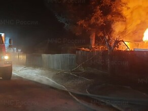 В Зее ночью 6 пожарных машин тушили пожар повышенной сложности