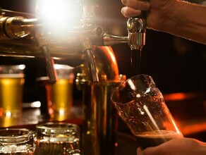 Власти регионов смогут сами запретить продажу пива в наливайках 
