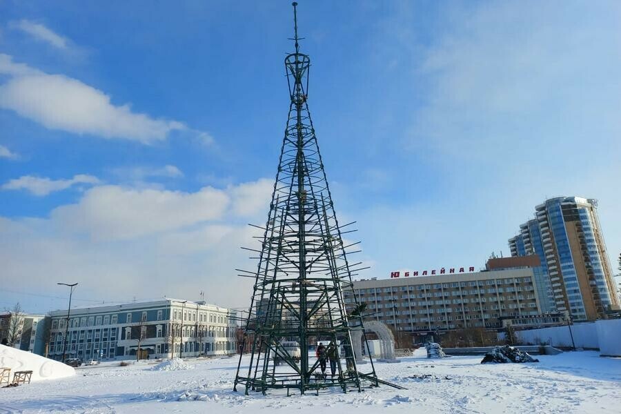 Площадь Благовещенска преображается к Новому году Что уже сделано фото