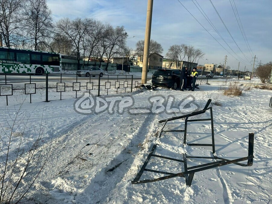 В Благовещенске водителю попавшему в жесткое ДТП предстоят двойные траты