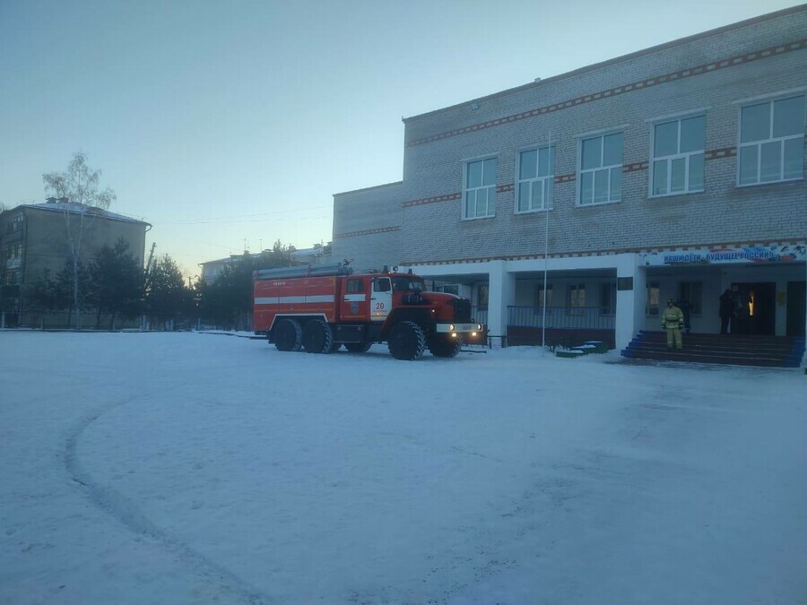 В Амурской области изза пожара детей эвакуировали из школы