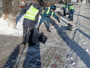 Молодежь Благовещенска вновь взялась за лопаты и вышла на дороги