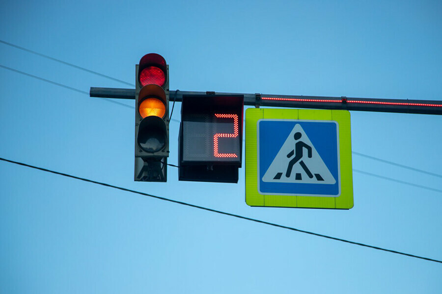 В Благовещенске на Новотроицком шоссе отключили светофор