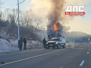 Под Благовещенском на Новотроицком шоссе горит фура видео