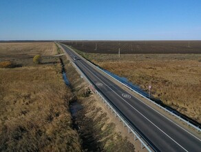 Амурские трассы обеспечили травмобезопасными опорами и автономным освещением