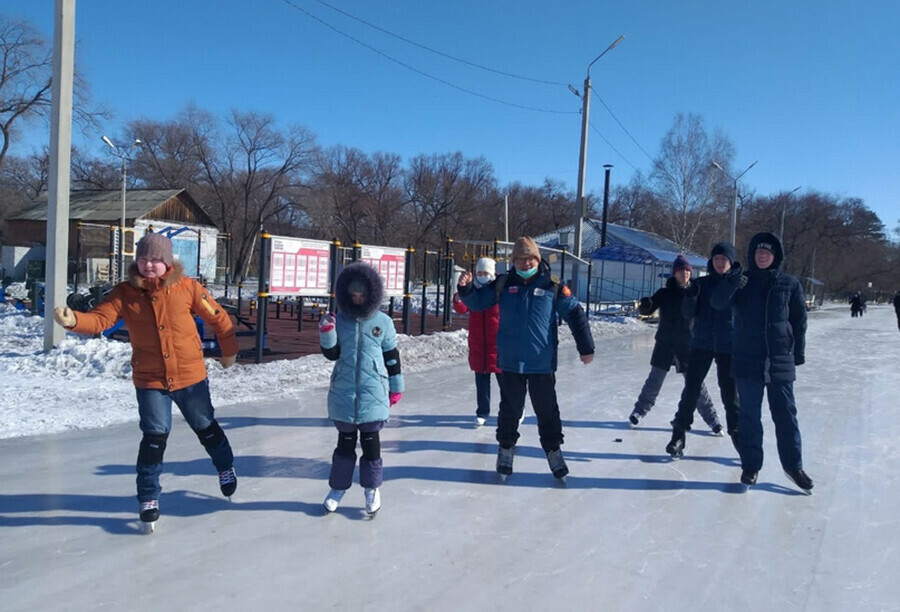 На Amurlife   полный список катков и хоккейных коробок в Благовещенске 