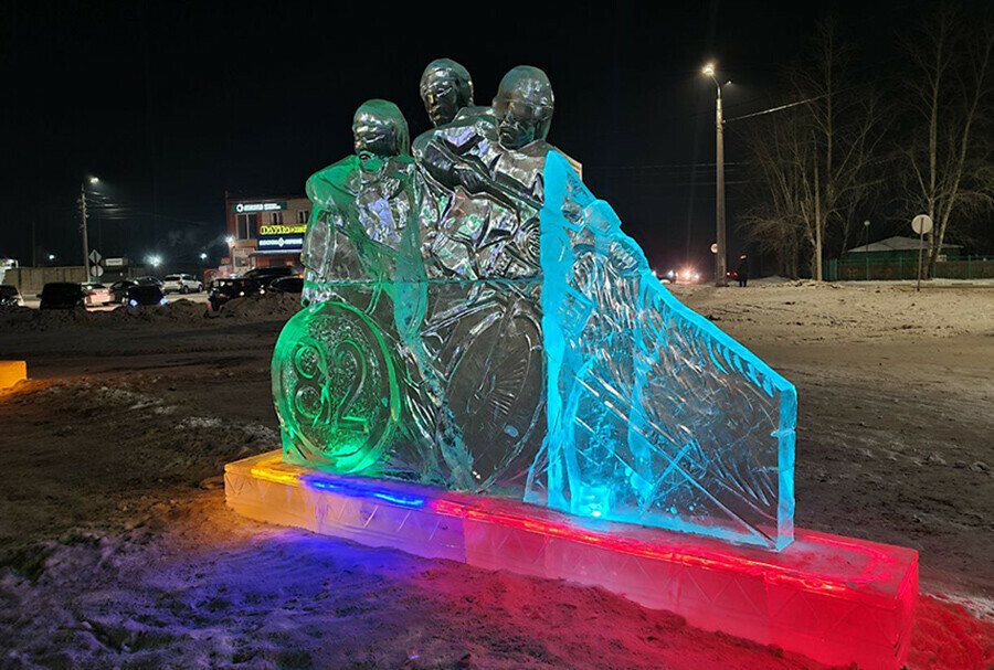 В Свободном открылся ледовый городок в честь 100летия великого кинорежиссера фото