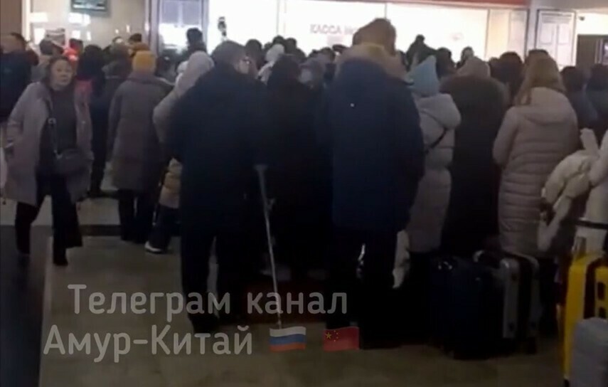 На таможне Благовещенск  Хэйхэ случилось столпотворение видео