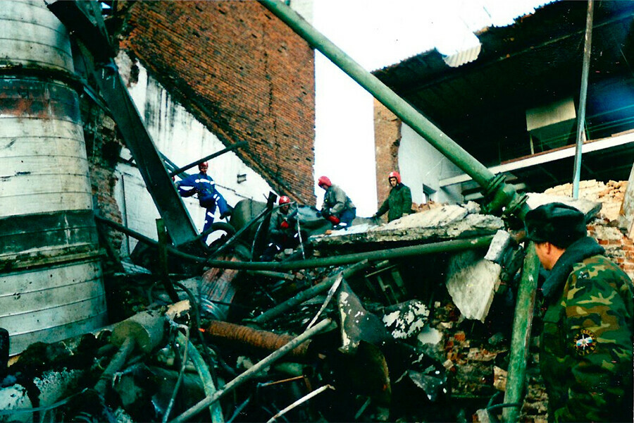Столбы синего пламени поднялись на 30 метров 19 лет назад произошел взрыв на благовещенском спиртзаводе