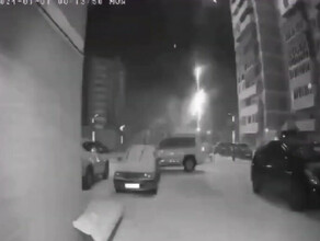 В дальневосточном городе изза фейерверка загорелся балкон фото видео