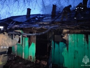 Стала известна причина пожара в пятиквартирном доме Благовещенска где нашли тело мужчины 