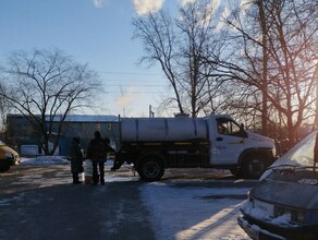 Что делать людям жители четырех проблемных домов в Благовещенске вторые сутки сидят без воды 