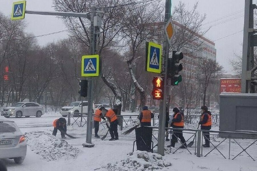 Власти Благовещенска назвали улицы где не стоит парковать машины 