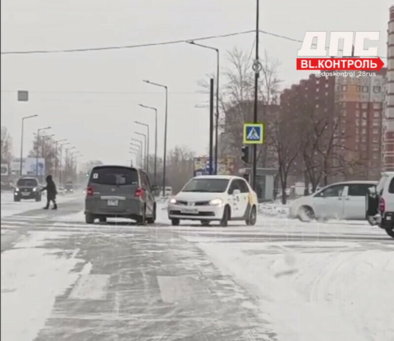 В жестком ДТП в микрорайоне пострадал мужчина