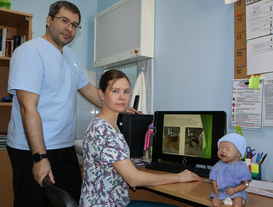 Реаниматологи Амурского перинатального центра выхаживают младенца с экстремально низким весом