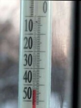 Минус 43 Жители Свободного делятся утренними фото уличных термометров