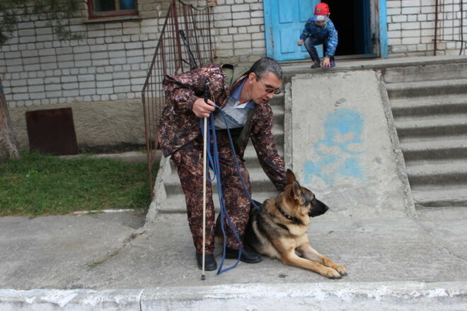 Я знакомился с ней на ощупь