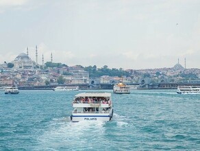 В Турции закрывают кафе и кинотеатры и вводят комендантский час
