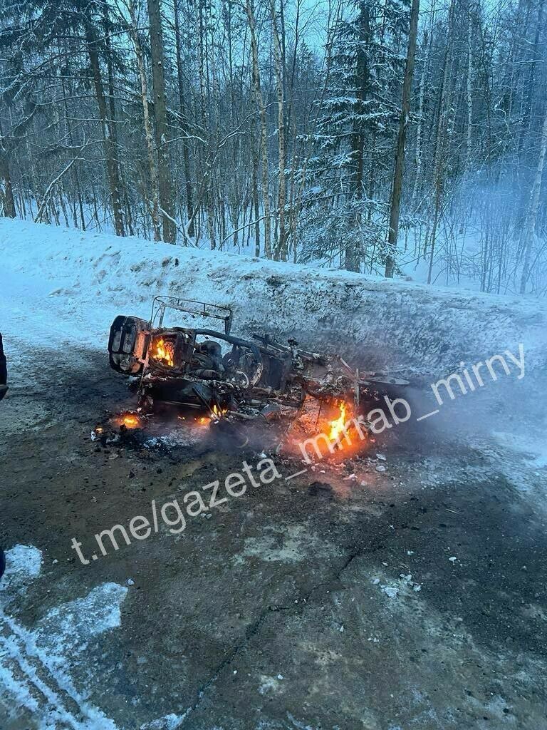 В Якутии у мотоблогера сгорел китайский мопед который начал барахлить изза морозов еще в Амурской области