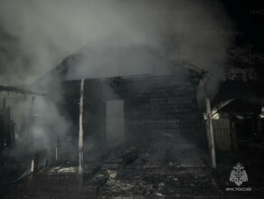 В Амурской области мужчина и женщина погибли в сильном ночном пожаре