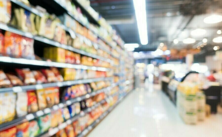 Госдума хочет разрешить употребление продуктов в магазинах до оплаты