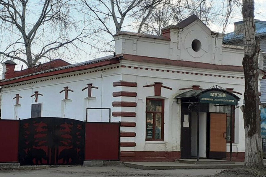 На ремонт уникального исторического здания в городе Приамурья выделят миллионы фото