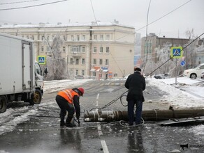Стихия остановила жизнь Владивостока нет света воды отопления интернета Мэрия не справляется фото