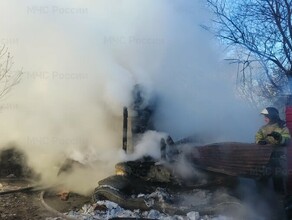 При тушении пожара в пригороде Благовещенска спасатели обнаружили страшную находку