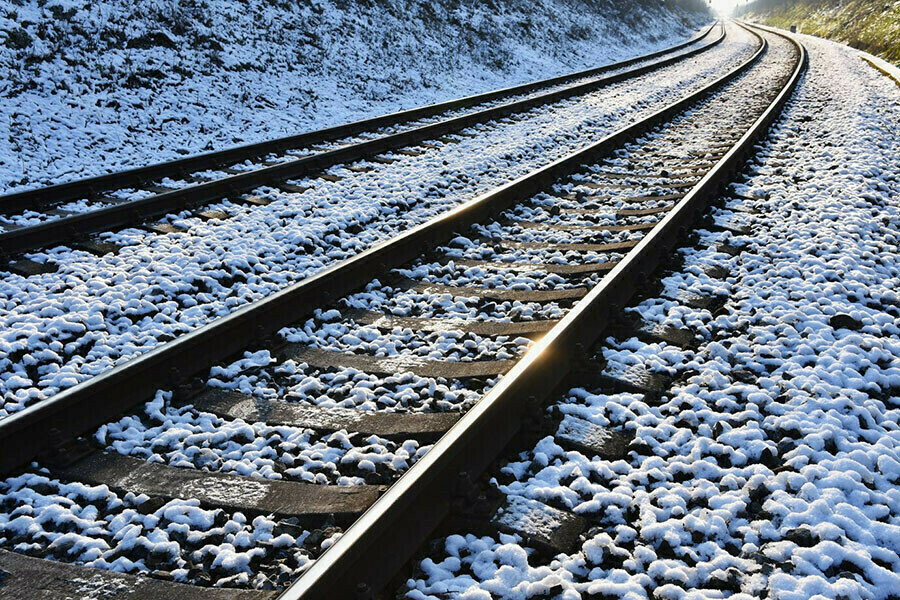 Один погиб другой получил ожоги групповое происшествие случилось на железной дороге в Амурской области 