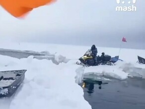Более 50 рыбаков на Дальнем Востоке на льдине уносит в море