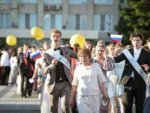 Глава Минпросвещения РФ назвал даты последних звонков и выпускных в 2024 году