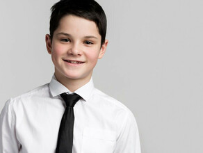 Возрождение единой формы для школьников предлагают начать с галстука