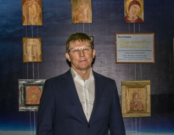 Глава Циолковского Я получил благословение чтобы писать иконы